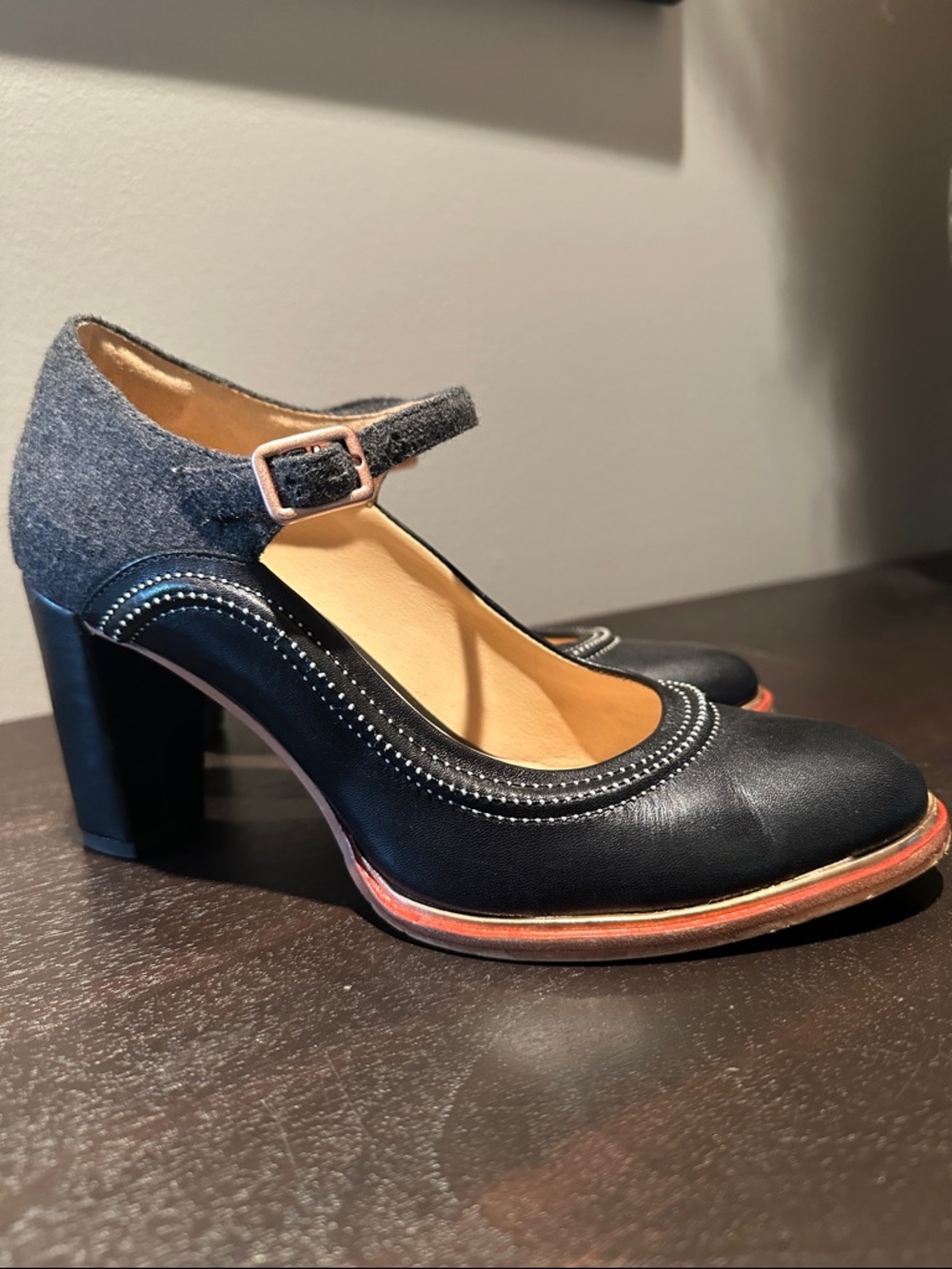 Clarks Black and Gray Mary Jane Block Heel Pumps with Pink Accent - Picture 2 of 12